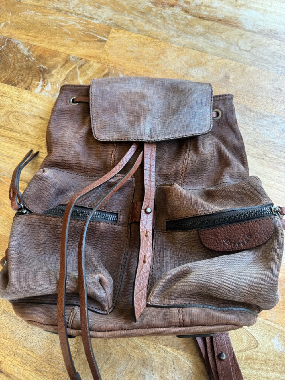 RARE BUTTERO L Leather Drawstring Men’s Backpack with Front Zip Pockets